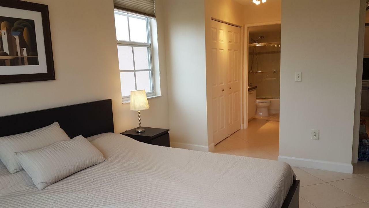 Апартаменты Yacht Club Aventura 2Br + 2Ba Майами Экстерьер фото