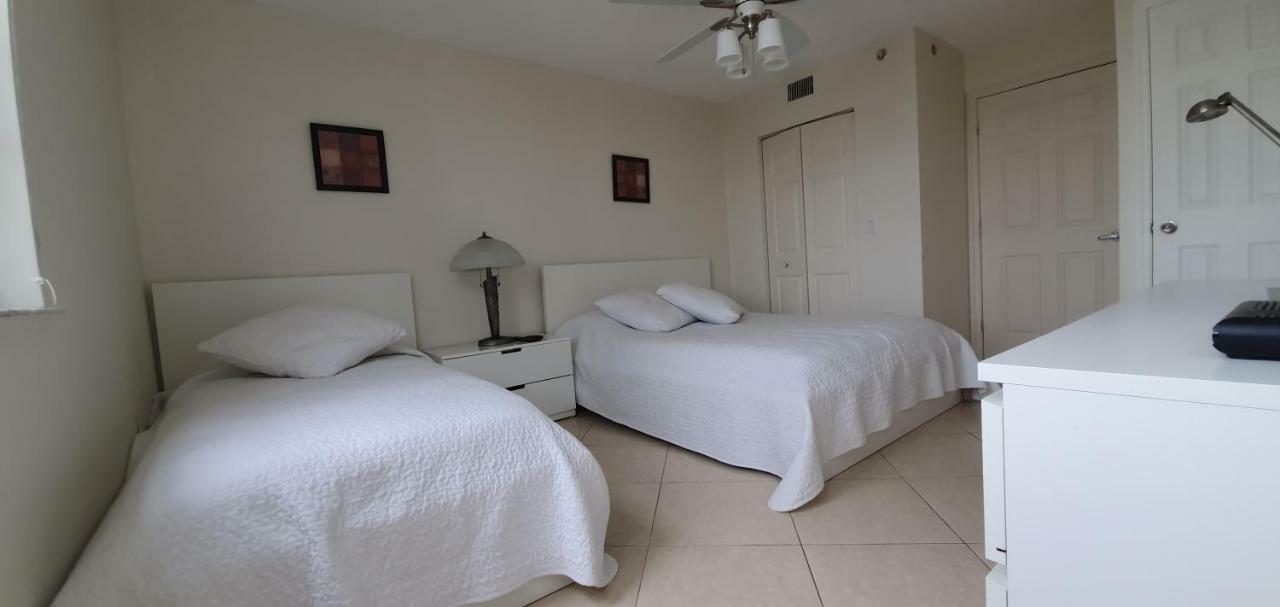 Апартаменты Yacht Club Aventura 2Br + 2Ba Майами Экстерьер фото