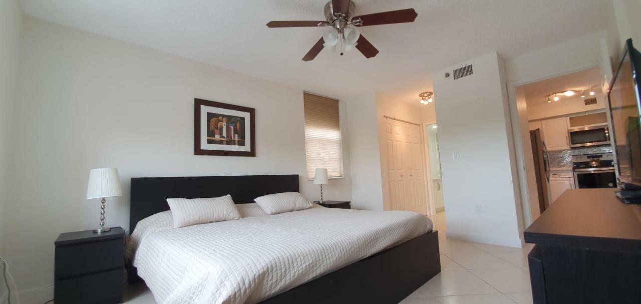 Апартаменты Yacht Club Aventura 2Br + 2Ba Майами Экстерьер фото
